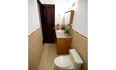 ALQUILO APTO AMOBLADO EN CASCO ANTIGUO