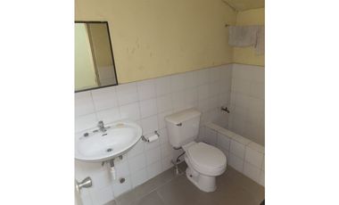 ALQUILER DE OFICINA EN CALIDONIA 150 mts