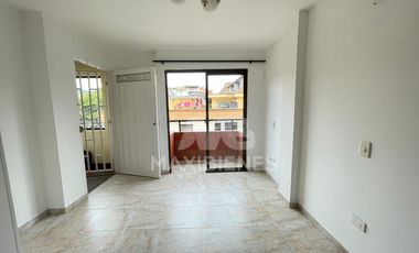 apartamento en arriendo en el carmelo. Cod A61069