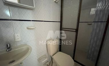 apartamento en arriendo en el carmelo. Cod A61069