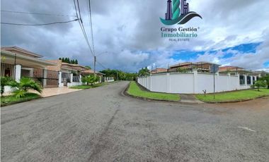 VENDO CASA RESIDENCIAL EN COQUITO HILLS