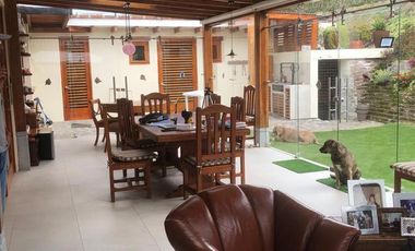 EN CHECHA, URBANIZACIÓN PAKAKUNA, SE VENDE HERMOSA CASA DE LUJO