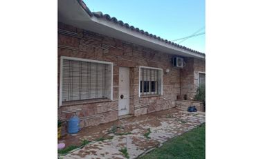Casa 2 dormitorios Complejo Lagarez Lomas Sur Villa Allende