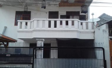 Jual Rumah SHM 2 Lantai Siap Huni di Ploso Timur Kota Surabaya