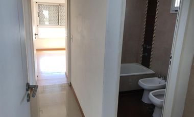 Departamento en venta en Remedios de Escalada Oeste