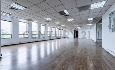 VENTA DE OFICINA, 5 PRIVADOS, CUIDAD EMPRESARIAL.