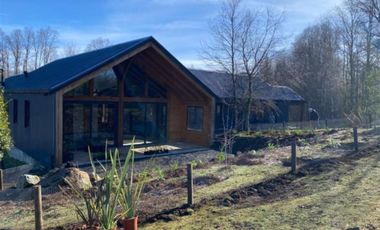 Casa en venta 4 dorm. en Villarrica