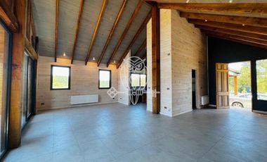 Casa en venta 4 dorm. en Villarrica