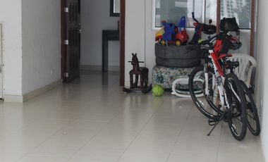 casa en venta en barrio blanco. Cod V11143
