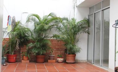 casa en venta en barrio blanco. Cod V11143