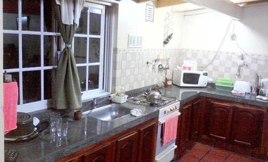 Casa en venta en Burzaco Este