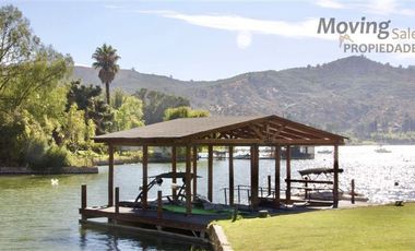 QUEBRADA HONDA Agua Profunda Orilla 84 mts Lago Rapel