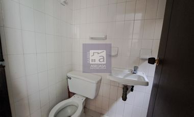 COD. 4130 - SE ARRIENDA APARTAMENTO - BARRIO: ANTONIA SANTOS