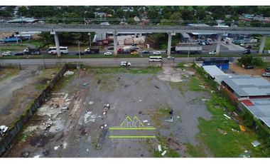 Se Vende Terreno Comercial en La 24 Diciembre 