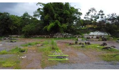 Se Vende Terreno Comercial en La 24 Diciembre 