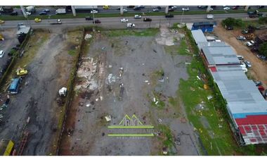 Se Vende Terreno Comercial en La 24 Diciembre 