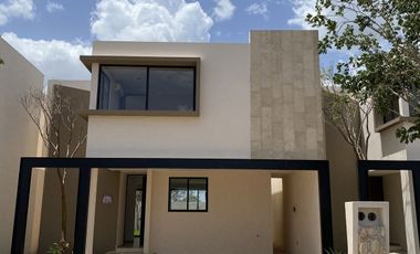 Casa de 3 recámaras en privada con amenidades en Conkal, Mérida