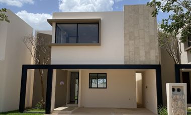 Casa de 3 recámaras en privada con amenidades en Conkal, Mérida