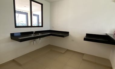 Casa de 3 recámaras en privada con amenidades en Conkal, Mérida