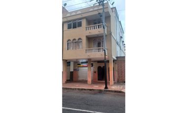 VENDO departamento amplio centro-sur Guayaquil