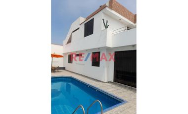 Hermosa Casa De Playa Con Piscina Precio Negociable