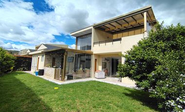casa campestre en venta en quintas del molino. Cod V9224980
