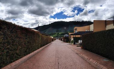 casa campestre en venta en quintas del molino. Cod V9224980