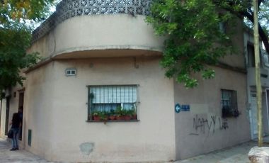 Casa - Valentin Alsina - Venta - terraza - patio - esquina