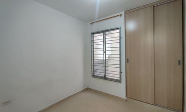 apartamento en venta en la floresta. Cod V30755