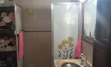 VENDE PH al frente 3 amb. con jardín y garaje. En Remedios de Escalada