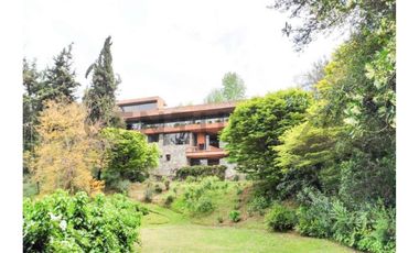 ARRIENDO CASA VITACURA LO CURRO CONDOMINIO