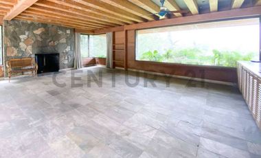 ARRIENDO CASA VITACURA LO CURRO CONDOMINIO