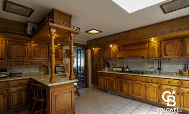 Casa en Venta, Colonia La Herradura en 3 Niveles