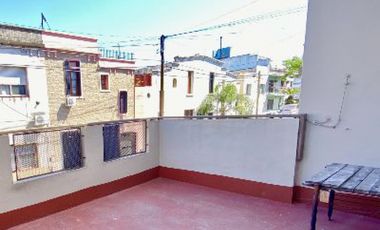 Casa  en Venta Caba / Buenos Aires (D038 1690)