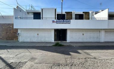 Casa en venta en Huexotitla atrás del parque Juárez