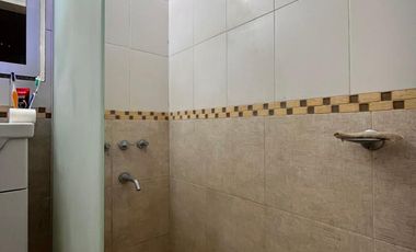 Chalet con dpto en venta