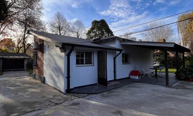 Chalet con dpto en venta