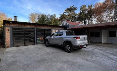 Chalet con dpto en venta