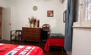 Chalet con dpto en venta