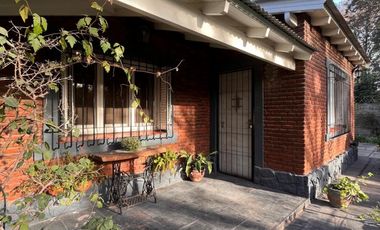 Chalet con dpto en venta