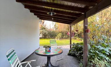 Chalet con dpto en venta