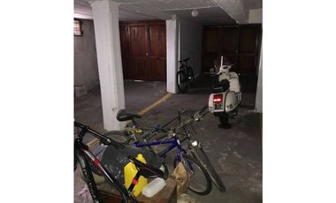 VENDO DEPARTAMENTO 4 AMBIENTES CON COCHERA PARA DOS VEHCULOS