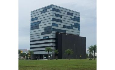 OFICINA DE 95 m2  CON ACABADOS EN SANTA MARIA BUSINESS CENTER 37E