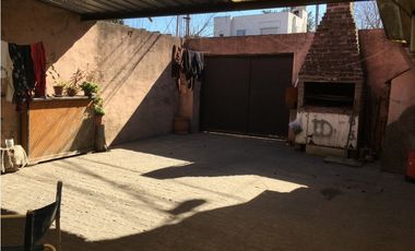 LAVALLOL 105, esquina GALLI, Isidro Casanova