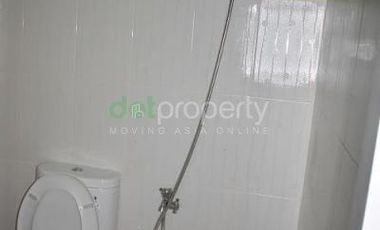 RUMAH SIAP HUNI DI JL PAUS ,POSISI DI HOOK