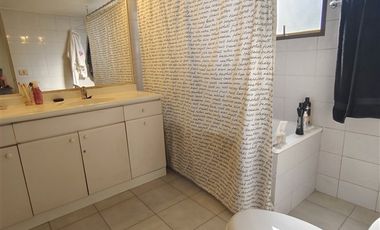 Oferta Departamento en venta 3d más servicios Lo Barnechea