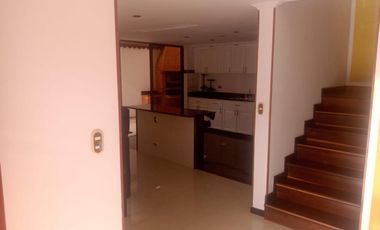 casa en arriendo/venta en el refugio. Cod A1092023