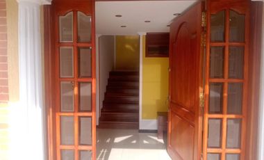 casa en arriendo/venta en el refugio. Cod A1092023