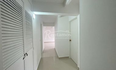 apartamento en arriendo en la salle. Cod A775931