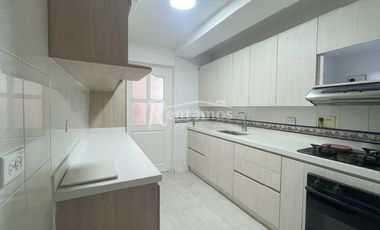 apartamento en arriendo en la salle. Cod A775931